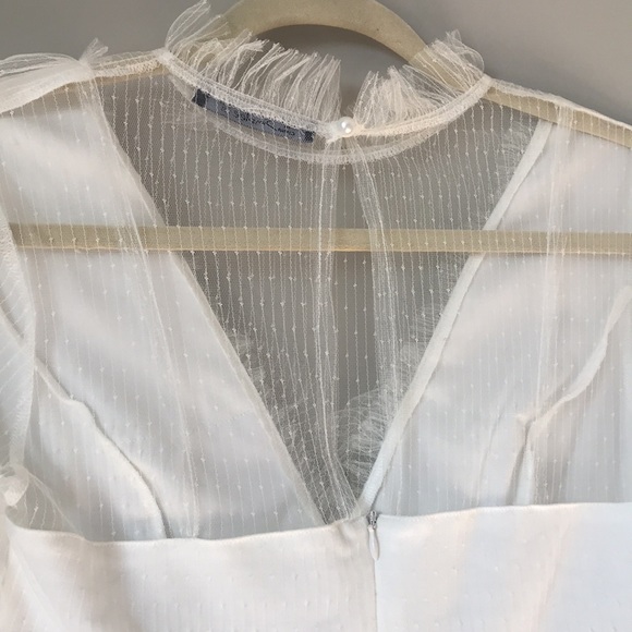 Fun white dress - Picture 8 of 8